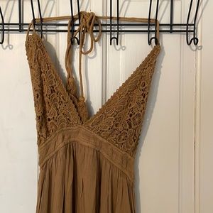 Three birds nest halter knitted dress